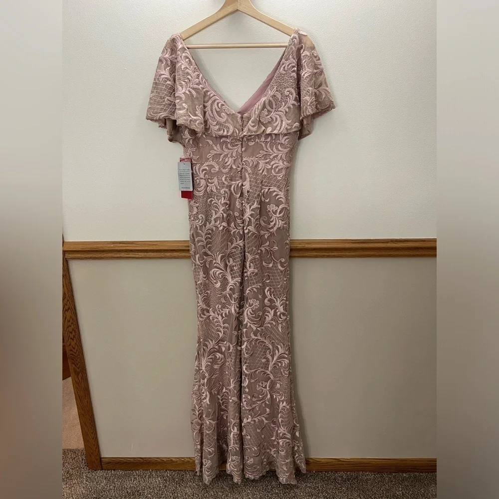 NWT Carmen Marc Valvo Infusion DUSTY ROSE Embroidered Flutter Sleeve Gown Size 6 - Picture 8 of 13